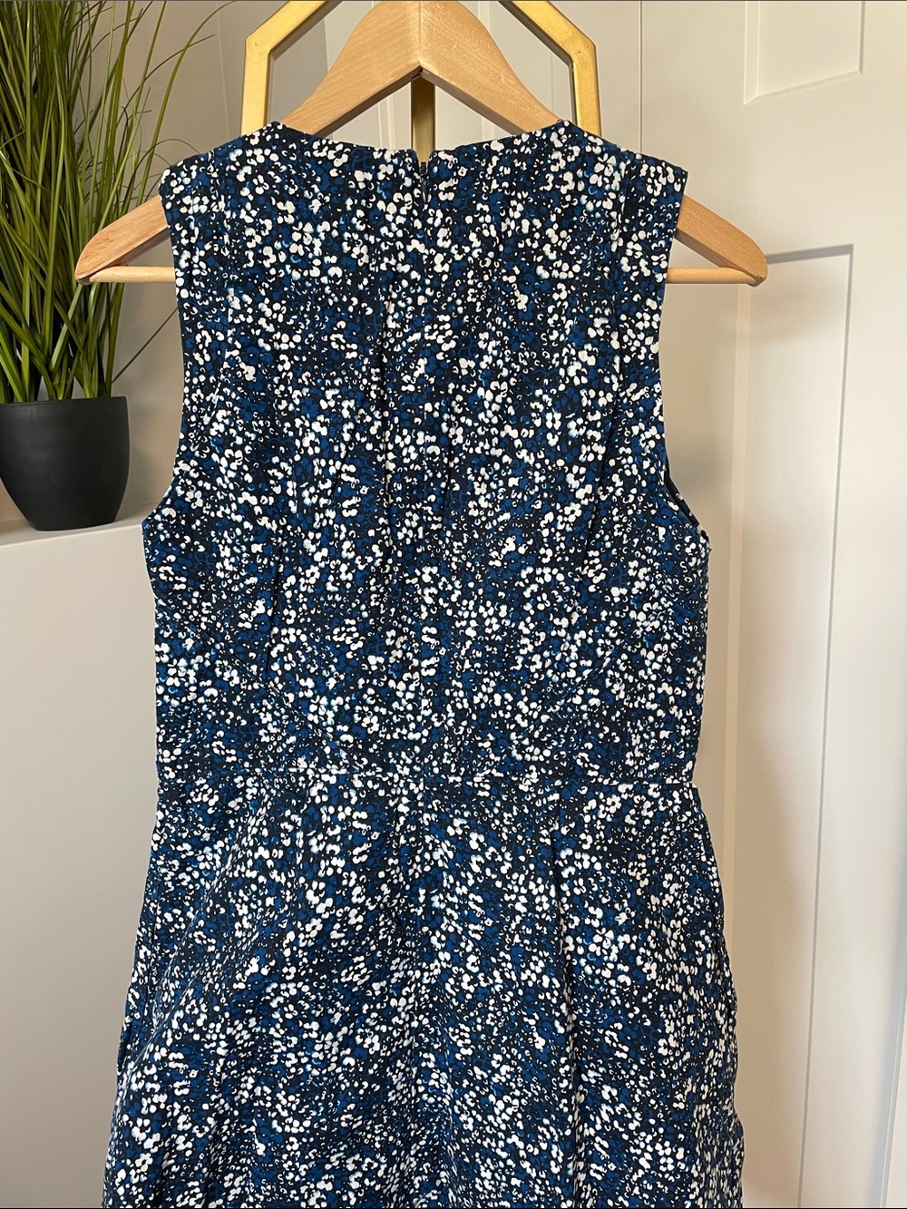 GAP Sleeveless Mini Dress, Navy and White Floral, Size 8